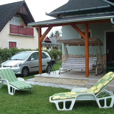 Three Bedroom Holiday In Holiday home