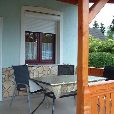 Three Bedroom Holiday In Holiday home *